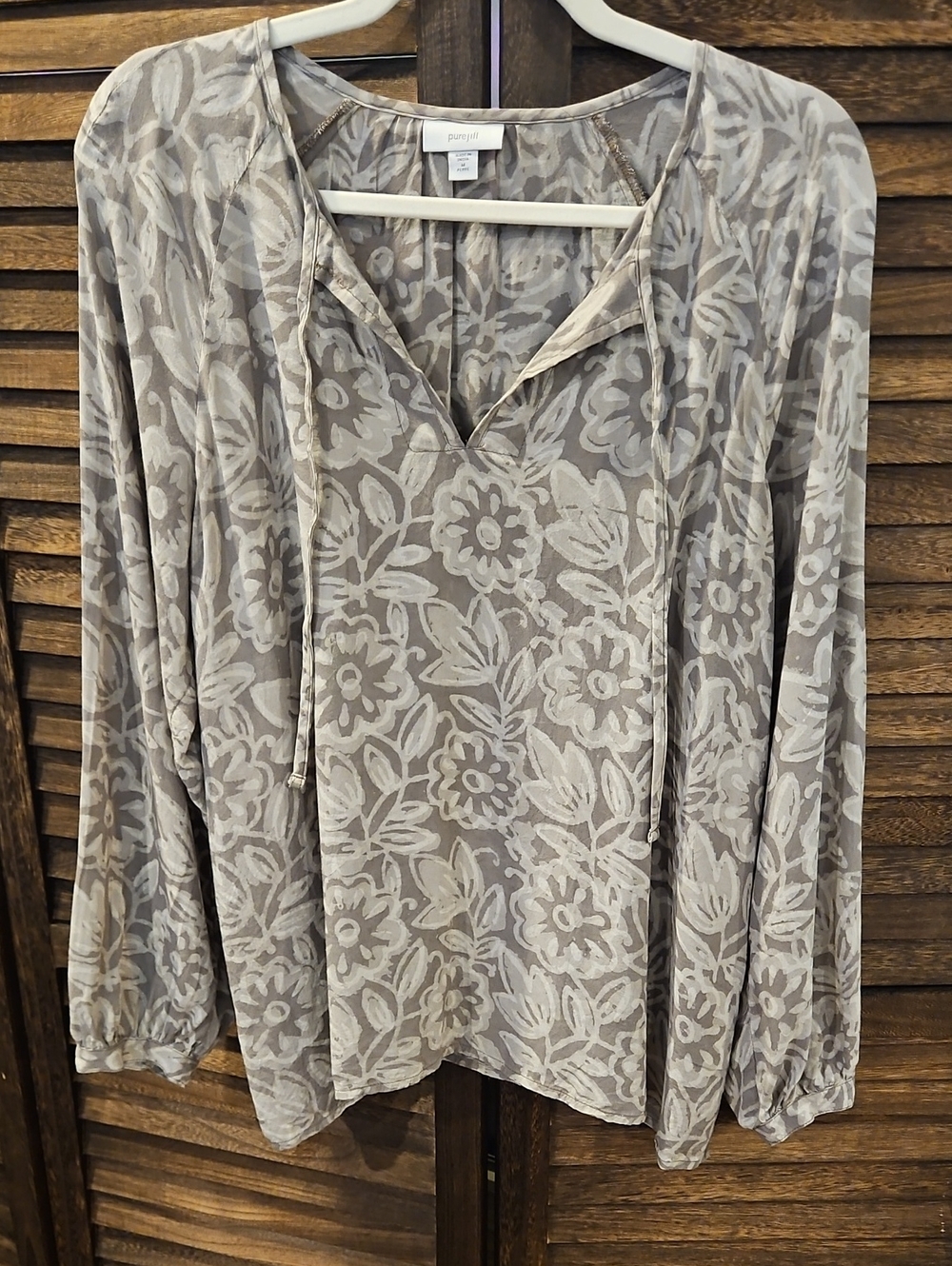 Pure Jill J. Jill Gray Taupe Floral Boho Peasant Blouse Top EUC Petite M #898
